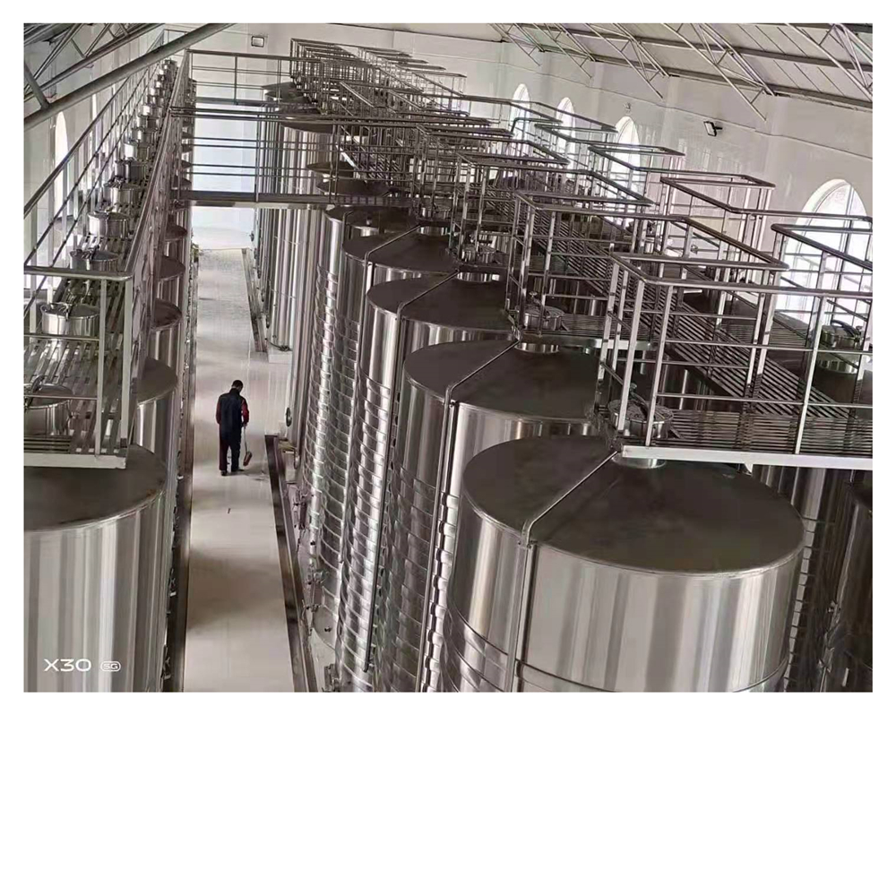 Stainless Steel Conical Bottom Wine Storage Tank Beer Making Equipment